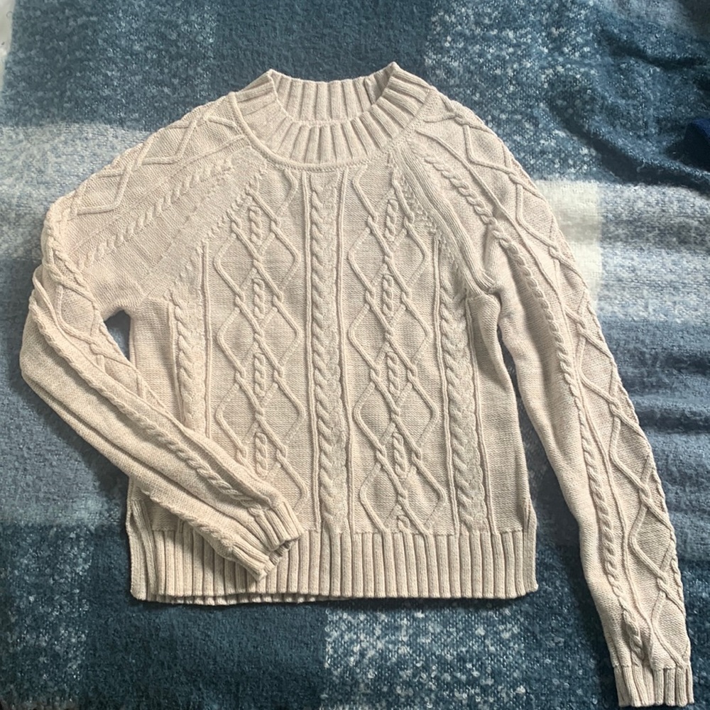 GAP Cable-Knit Crewneck Sweater XS Beige Cream Used in Great Condition
